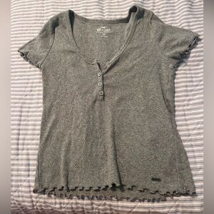 hollister grey henley lettuce trim tee